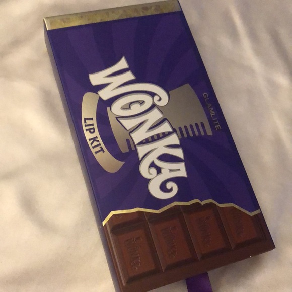 Glamlite x Willy Wonka 3PC Lip Kit Liner Lipstick & Lipgloss + Golden Ticket NIB - Picture 16 of 16